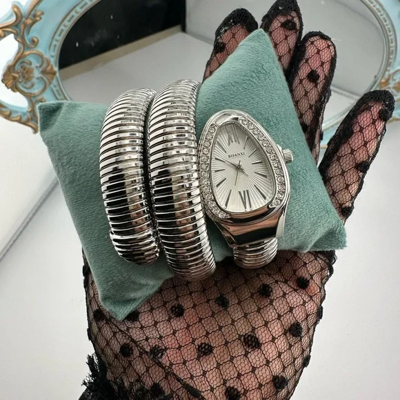 Luxury Serpenti Elegant Silver Wrap Women's Watch - Picture 9 of 11